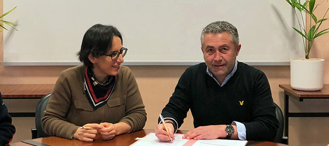 Signature des contrats de pôles